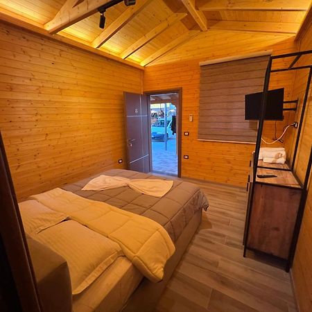 Hotel Megniar Lushnjë Buitenkant foto