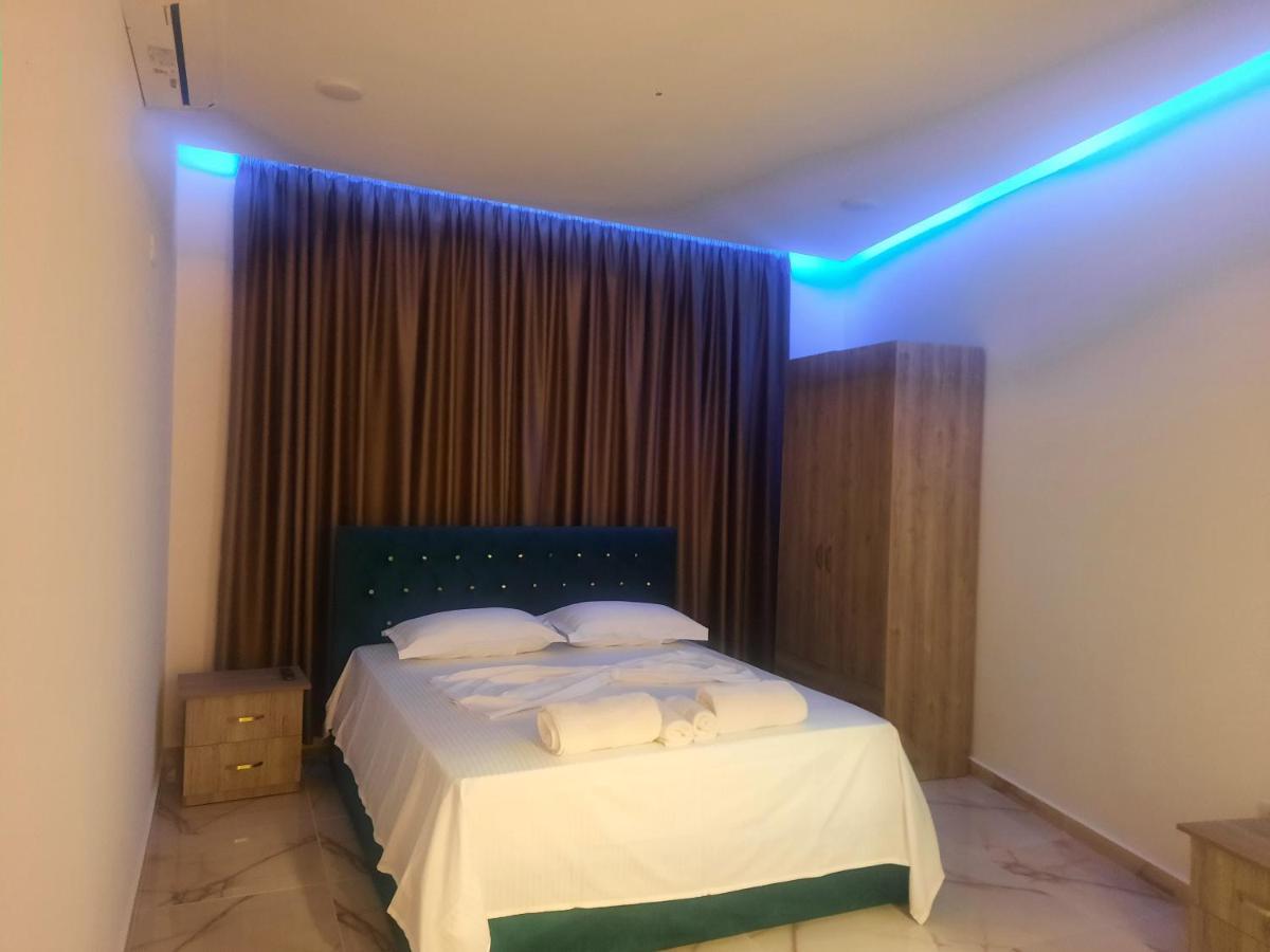 Hotel Megniar Lushnjë Buitenkant foto