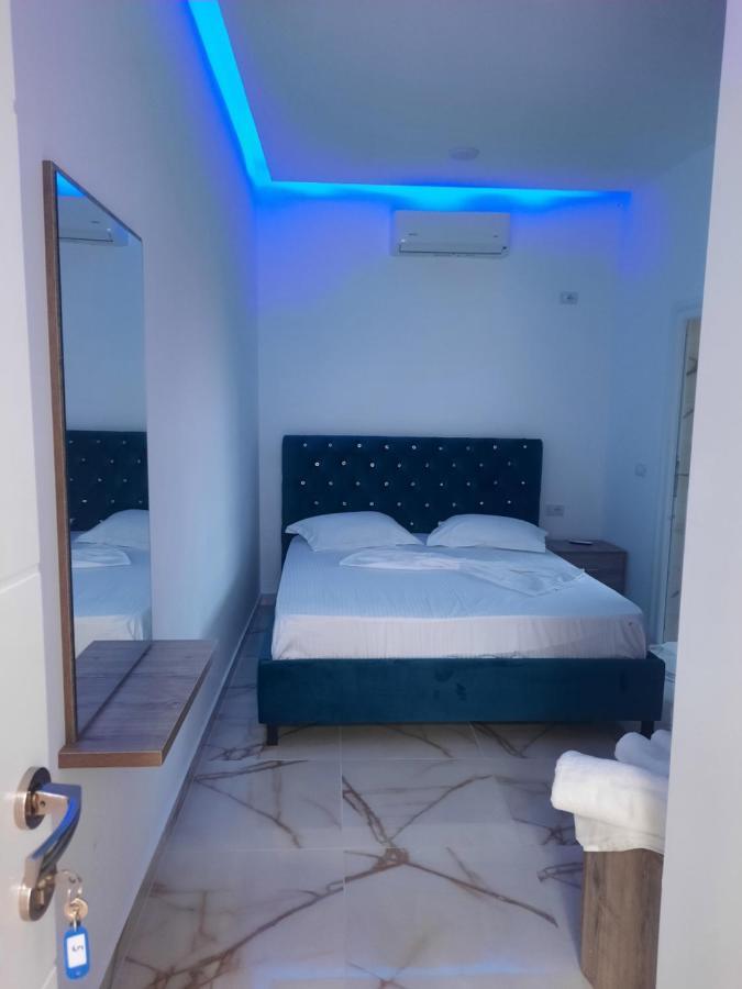 Hotel Megniar Lushnjë Buitenkant foto