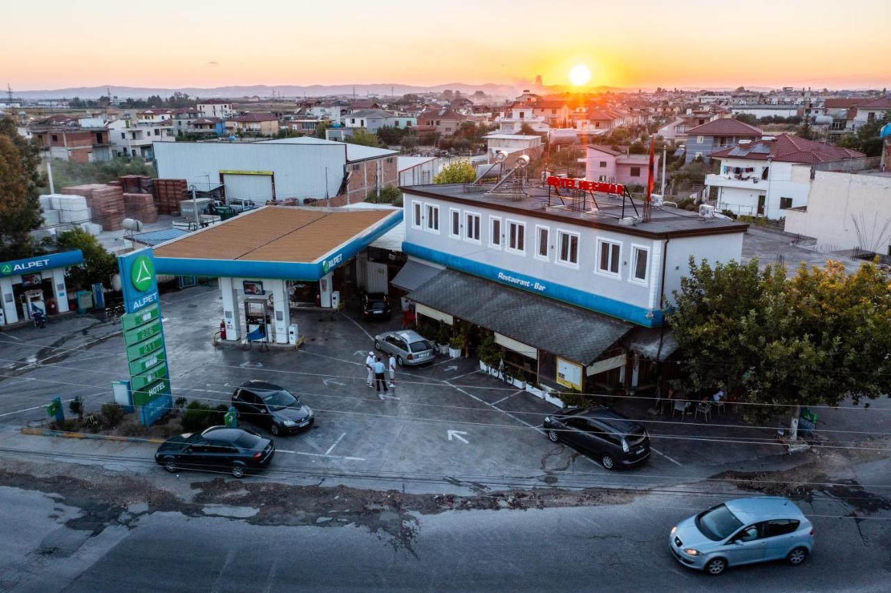 Hotel Megniar Lushnjë Buitenkant foto