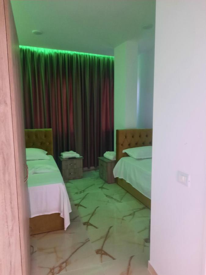 Hotel Megniar Lushnjë Buitenkant foto