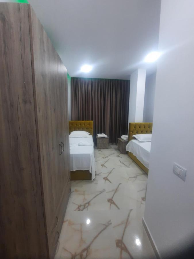 Hotel Megniar Lushnjë Buitenkant foto