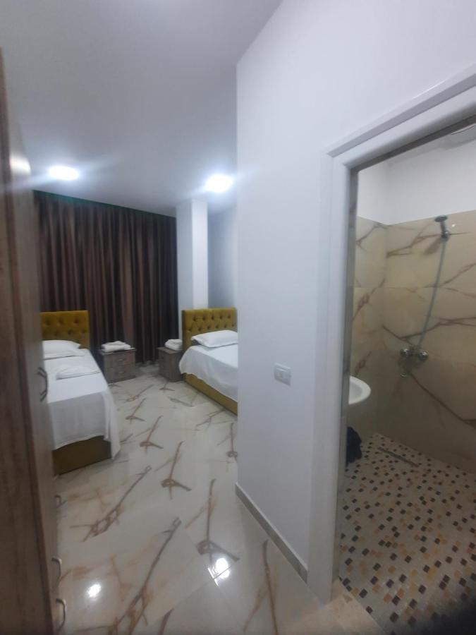 Hotel Megniar Lushnjë Buitenkant foto
